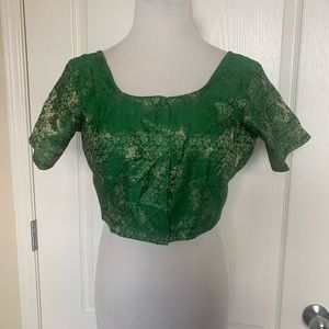 Woman’s crop top